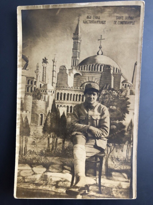 işgal döneminde yunan askerin ayasofya pozu