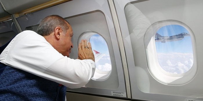15 temmuz gecesi rte nin pilotunun fetöcü çıkması