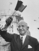 ismet inönü nün abd bayrağı salladığı fotoğraf / #1186398