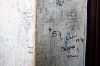 galata kulesi nin duvarına yazı yazan vandal / #1751743