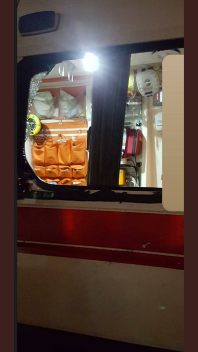 112 acil servis ambulansına saldırı