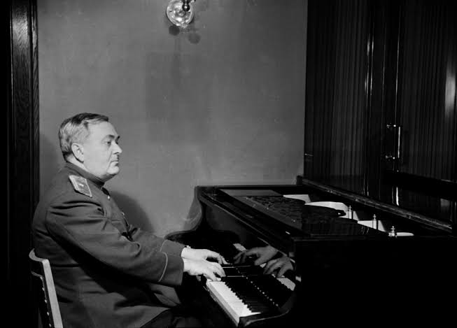 aleksandr aleksandrov uludağ sözlük