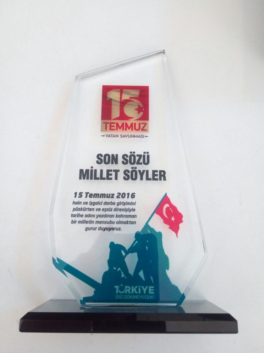 15 temmuz hediye kalem ile ilgili görsel sonucu