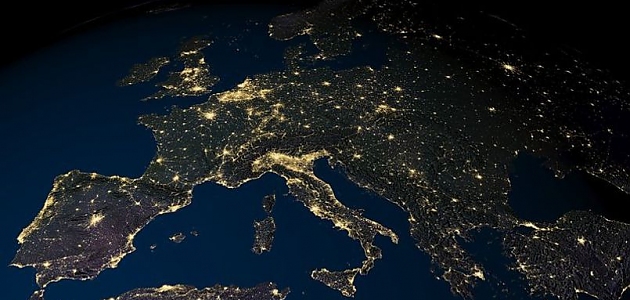 NASA Tarafından Dünyamızın Gece Vakti Çekilmiş 20 Büyüleyici Fotoğrafı